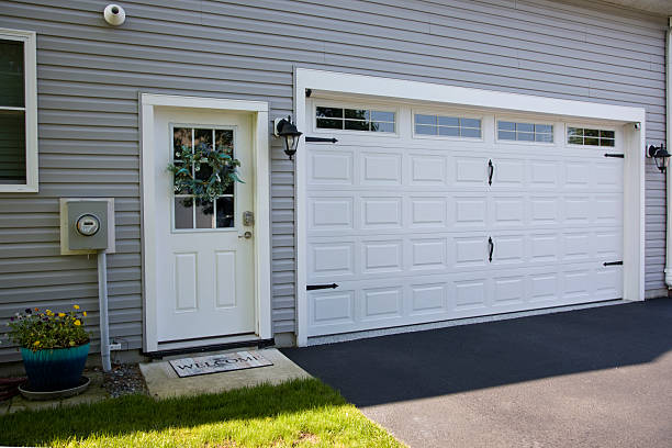 24/7 Emergency Garage Door Panel Replacement experts in Deuel County County, NE
